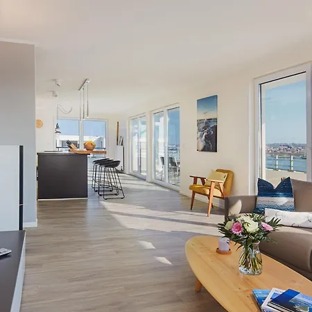 Penthus 아파트 하일리겐하펜